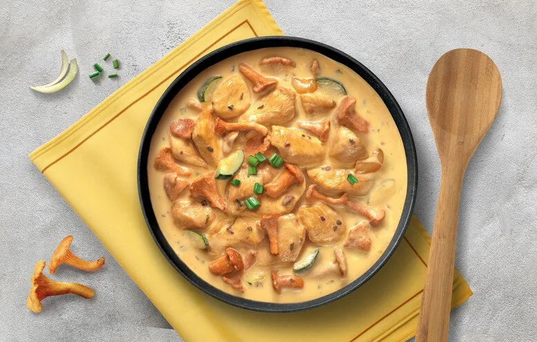 Kurczak w sosie kurkowym